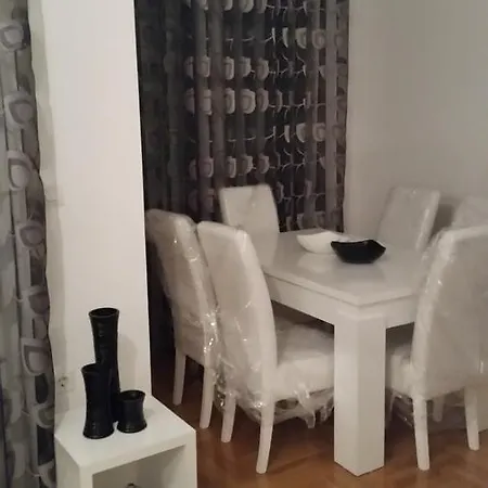 -stan U Centru * Trebinje