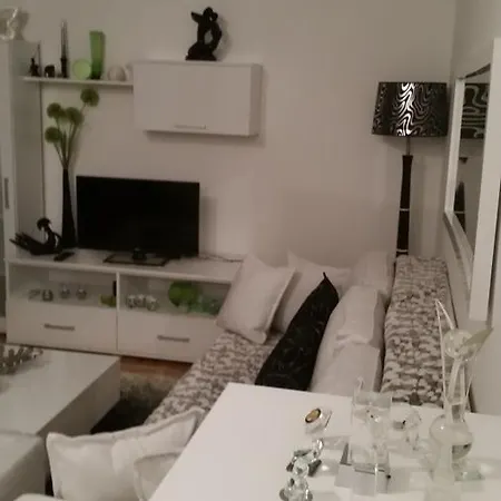 -stan U Centru * Trebinje