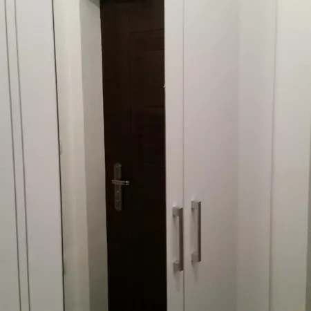 -stan U Centru * トレビニエ