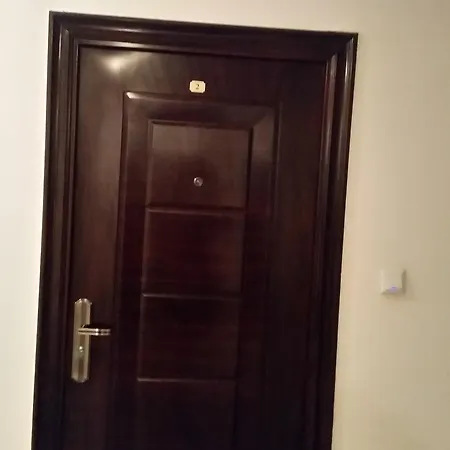 -stan U Centru * トレビニエ