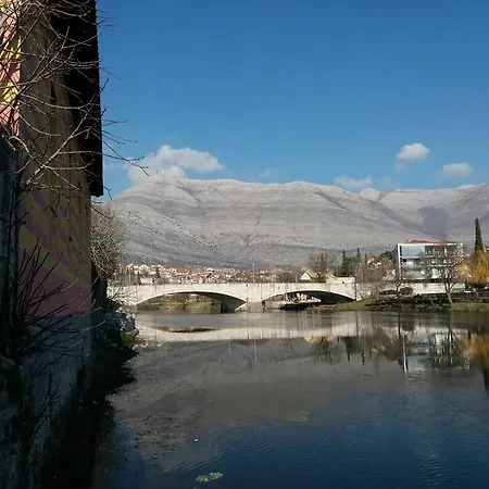 アパート -stan U Centru *